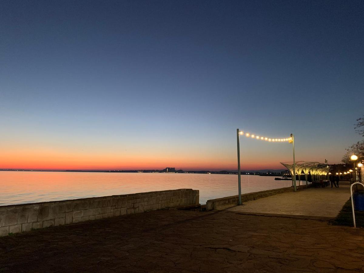 Sunny Days Luxury Apartment Pomorie Exterior foto